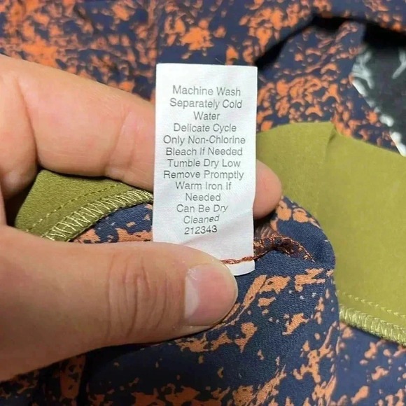 Cabi Python Print Border Wrap Blouse Navy Rust Olive Snakeskin Top Size S - Picture 6 of 6